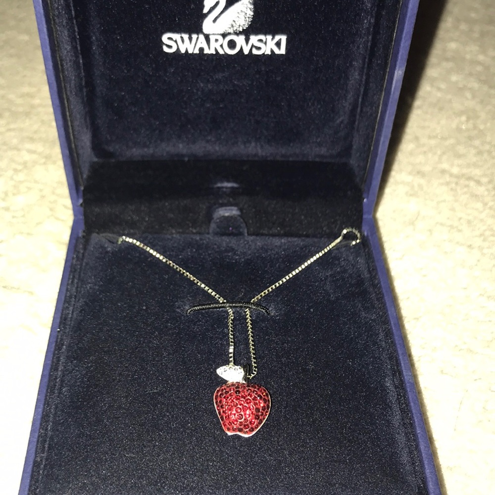 Swarovski pendant necklace
